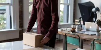 Hur du ändrar leveransadressen på eBay förklaras