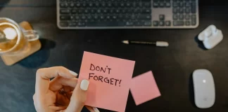 Så här ställer du in platspåminnelser på en Android-enhet