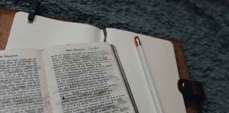 Så här lägger du till fotnoter i Google Docs