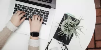 Så här aktiverar du det mörka läget i Google Docs