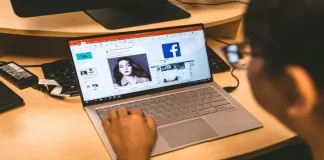 Så här ställer du in en förhandsgranskningsbild för en video i PowerPoint